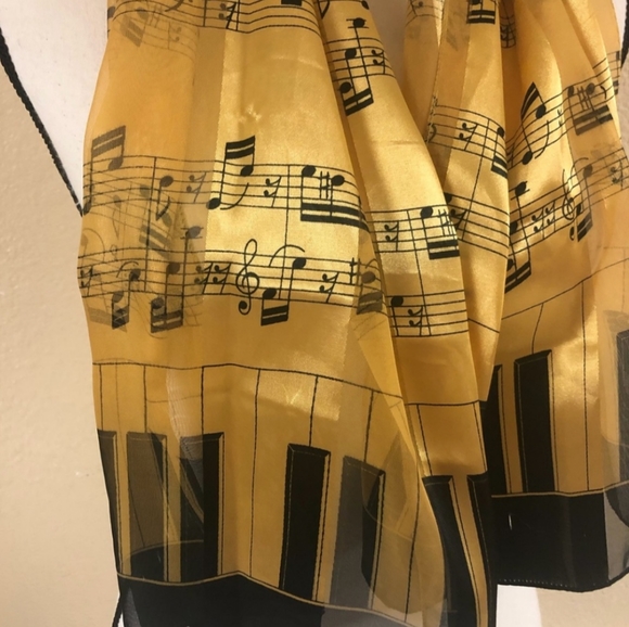 Music Scarf - Picture 2 of 2